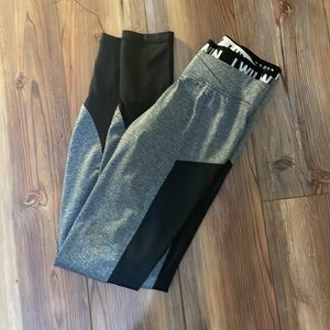Black grey and white stretchy leggings